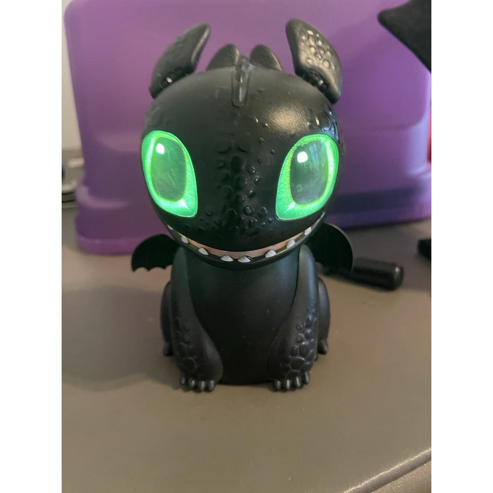 DreamWorks How To Train Your Dragon The Hidden World Deluxe Toothless